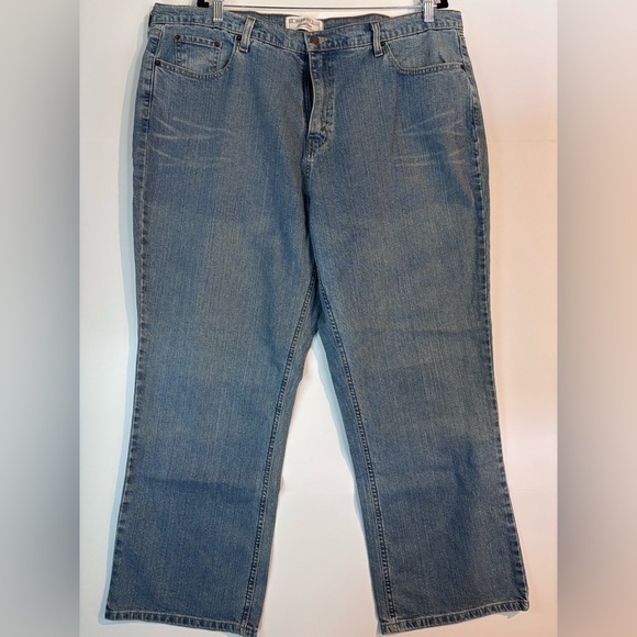 Levi Strauss Signature 24W Short Stretch Mid Rise Bootcut Jeans - Picture 1 of 11